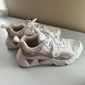 Women’s Nike Ryz 365 2